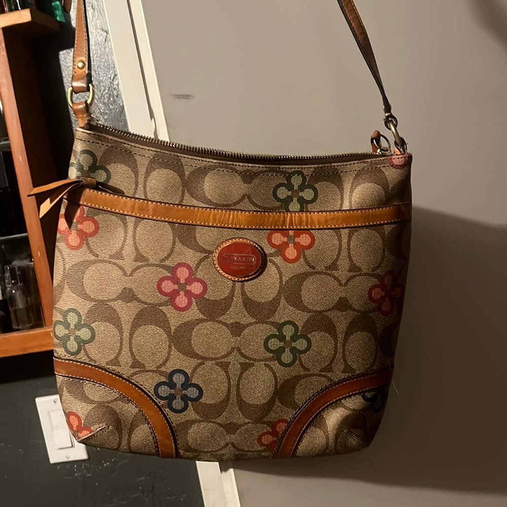 Coach Crossbody handbag great condition